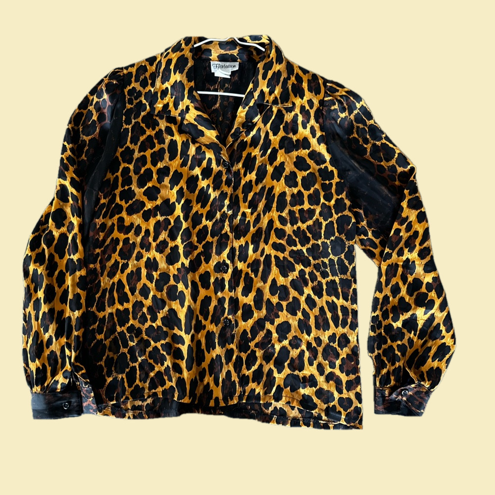 Flirtation Sheer Polyester Button Down Collared 80’s Vintage Leopard Print shirt